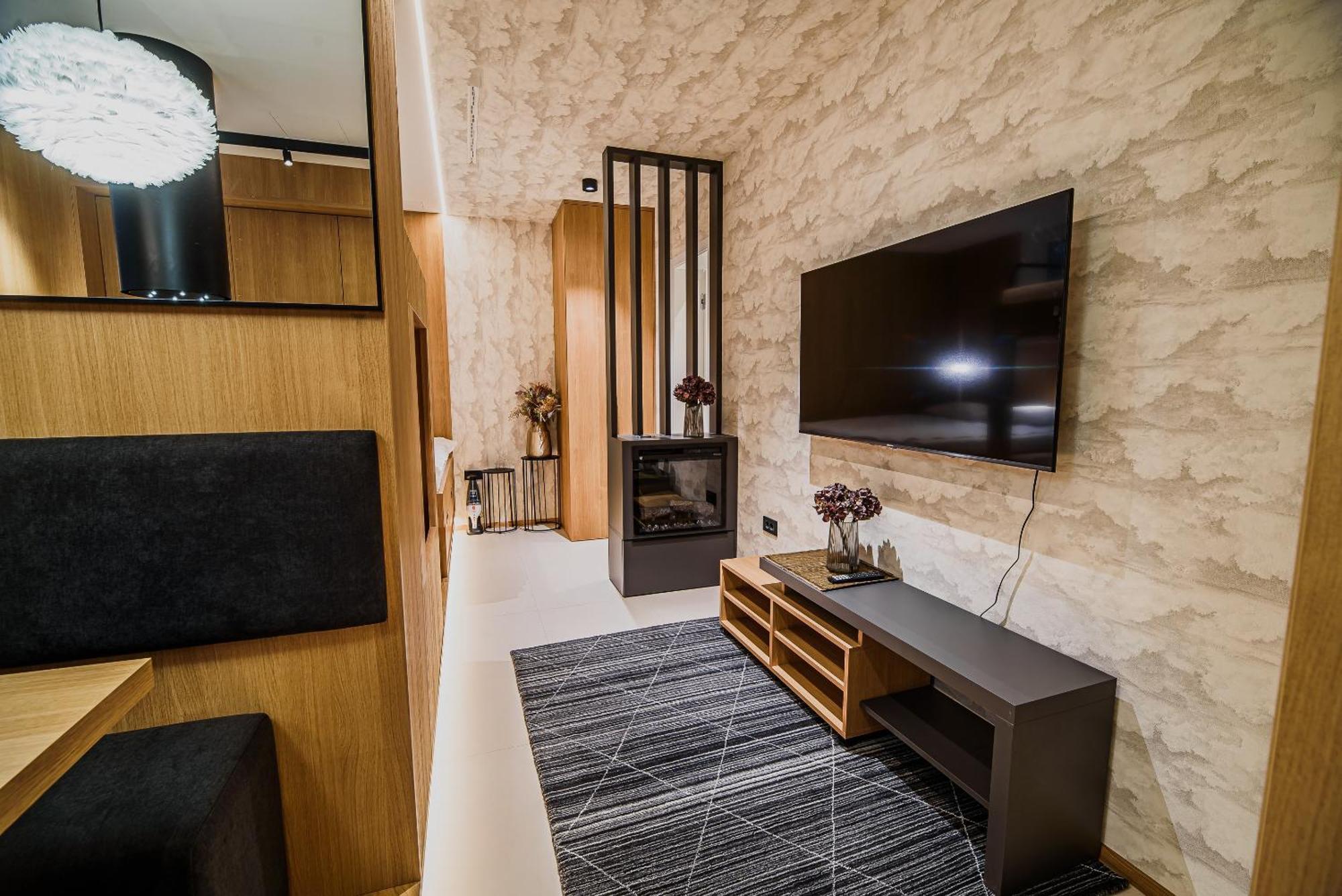 Apartments Slavec With Free Onsite Parking Kranjska Gora Exterior photo